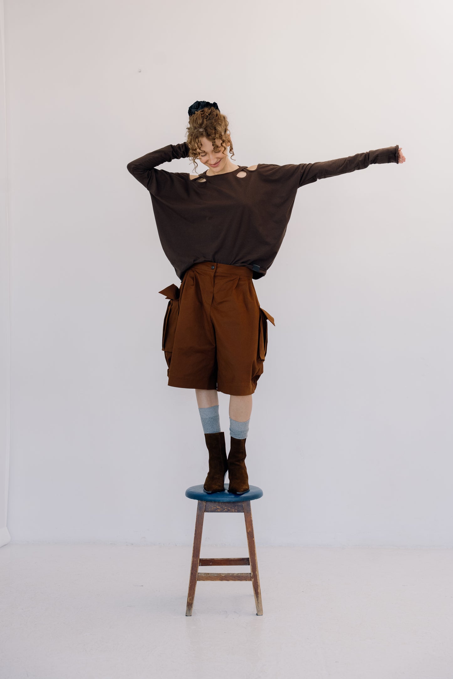 DR_003/05______ Szorty cargo cinnamon