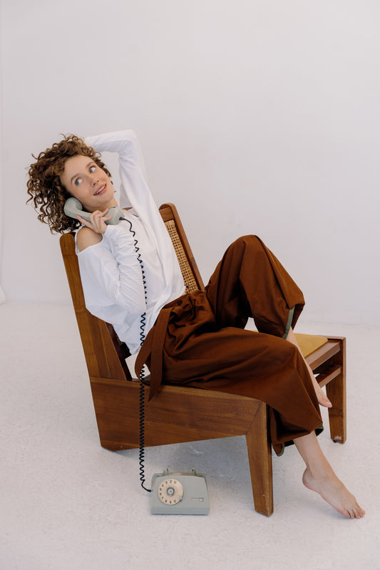 DR_003/08______ Spodnie out of shape cinnamon